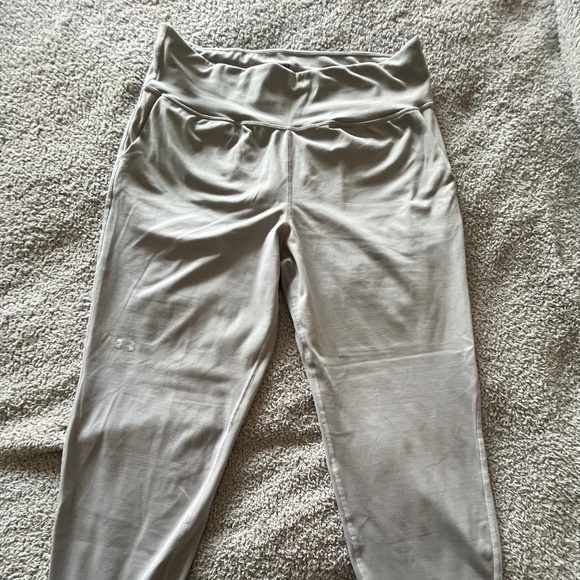 UA Movement women’s joggers - Picture 1 of 4